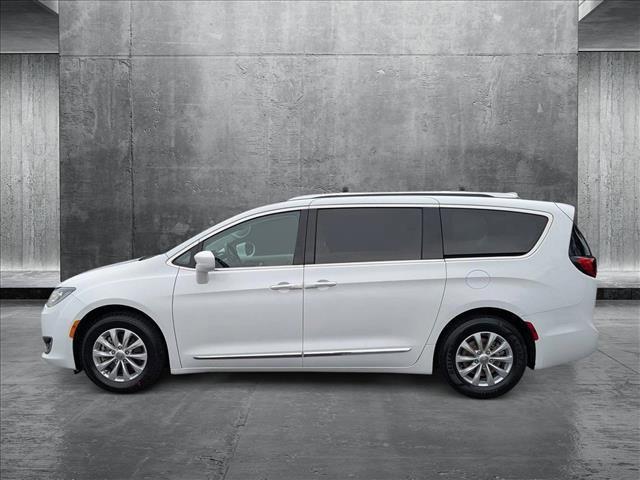 used 2018 Chrysler Pacifica car, priced at $15,758