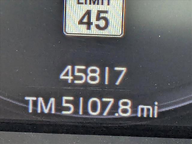 used 2021 Volvo XC40 car, priced at $24,551