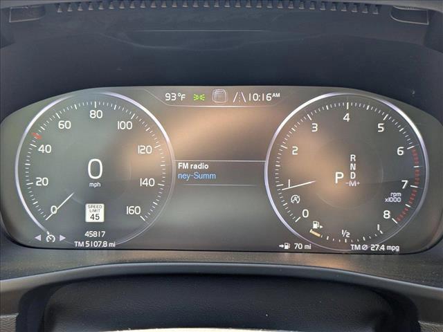 used 2021 Volvo XC40 car, priced at $24,551