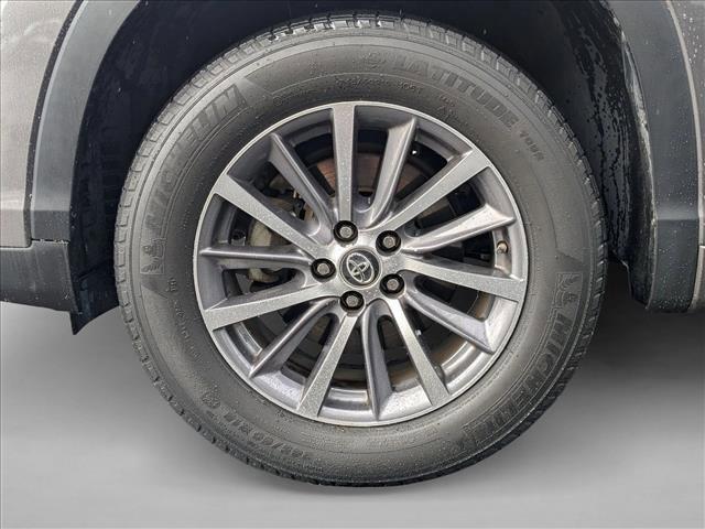 used 2017 Toyota Highlander car, priced at $18,120