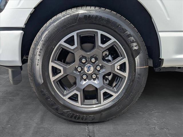 new 2025 Ford F-150 car, priced at $42,176