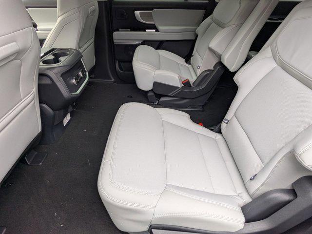 new 2025 Ford Expedition car, priced at $73,734