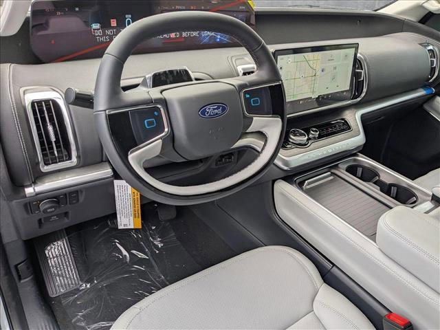 new 2025 Ford Expedition car, priced at $73,734