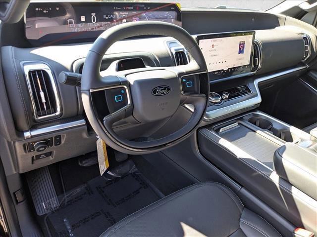 new 2025 Ford Expedition car, priced at $75,634