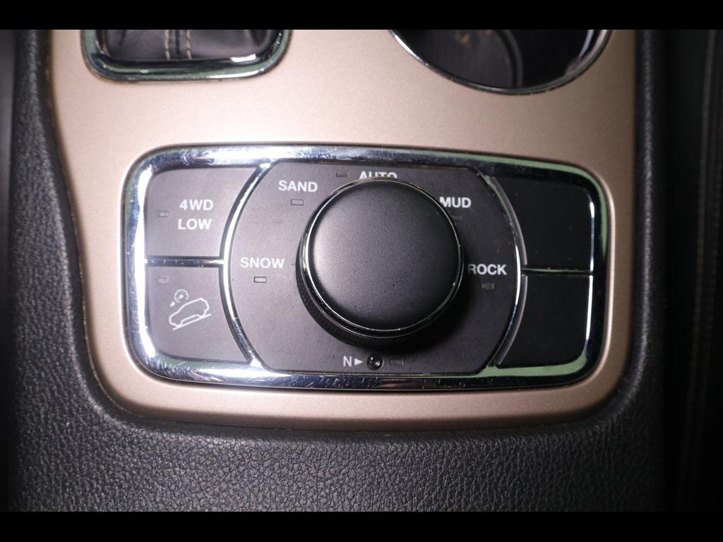 used 2017 Jeep Grand Cherokee car, priced at $14,614
