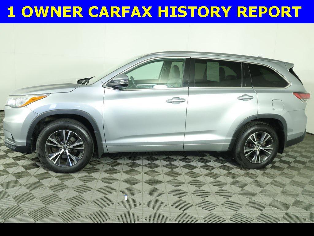 used 2016 Toyota Highlander car, priced at $17,994