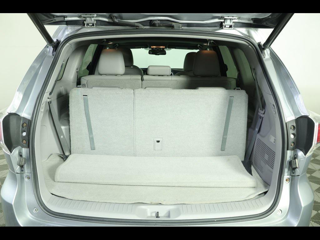 used 2016 Toyota Highlander car, priced at $17,994