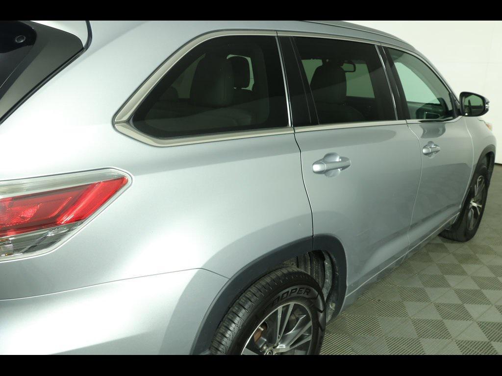 used 2016 Toyota Highlander car, priced at $17,994