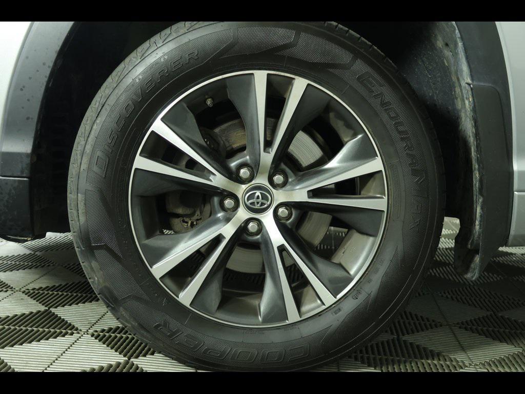 used 2016 Toyota Highlander car, priced at $17,994