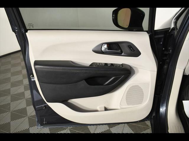used 2020 Chrysler Pacifica car, priced at $15,349