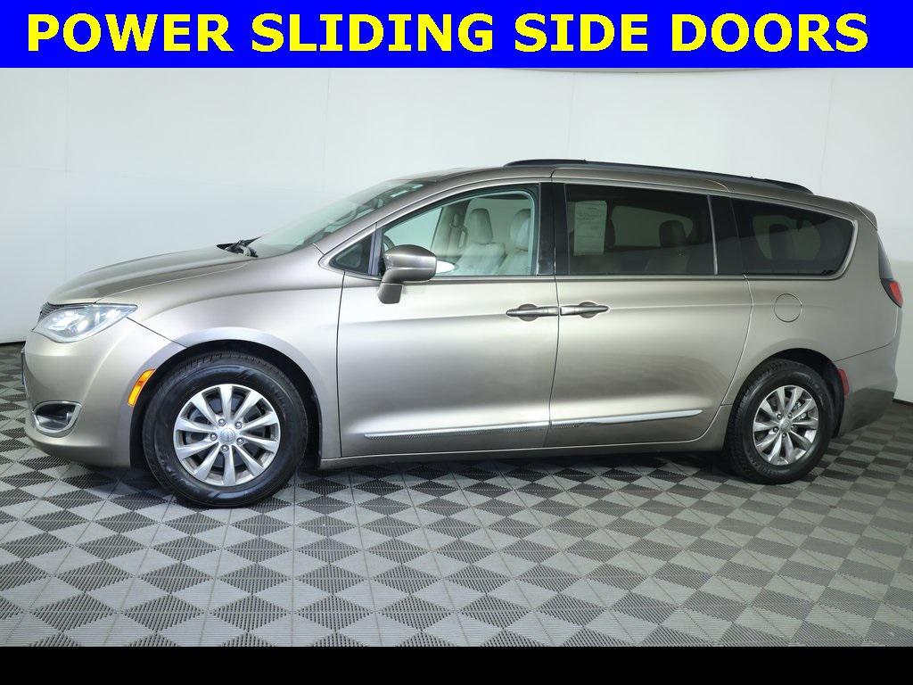 used 2017 Chrysler Pacifica car, priced at $8,326