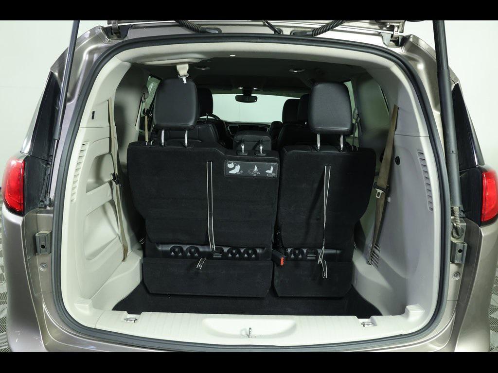 used 2018 Chrysler Pacifica car, priced at $11,401