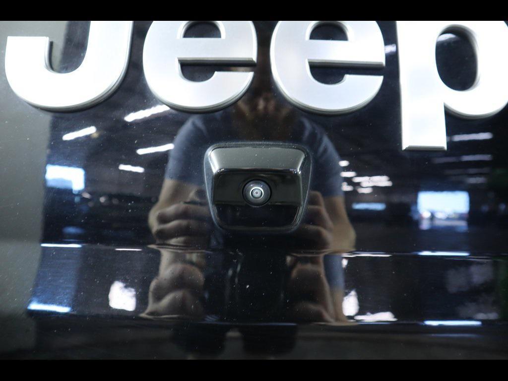 used 2020 Jeep Gladiator car, priced at $23,172