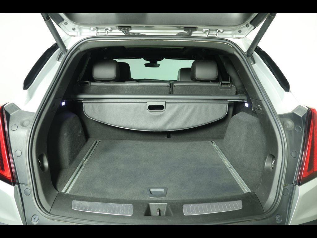 used 2020 Cadillac XT5 car, priced at $14,419