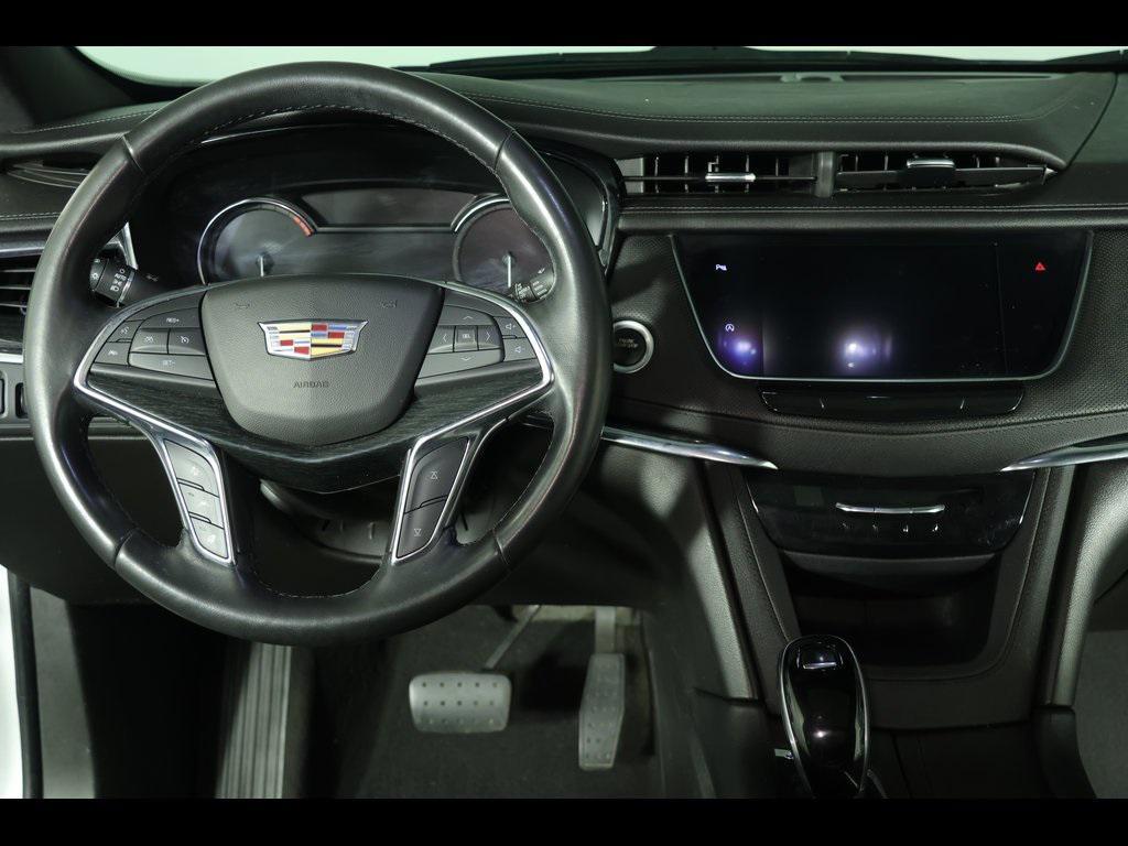 used 2020 Cadillac XT5 car, priced at $14,419