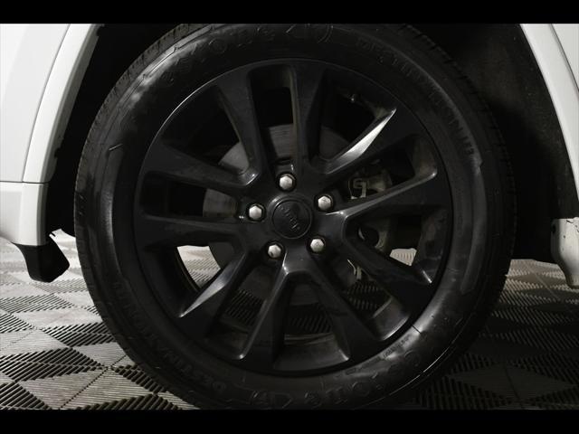 used 2017 Jeep Grand Cherokee car, priced at $14,750