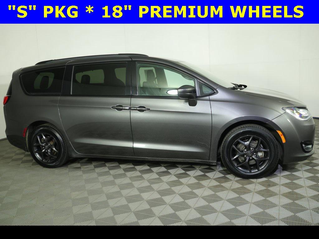 used 2019 Chrysler Pacifica car, priced at $14,641