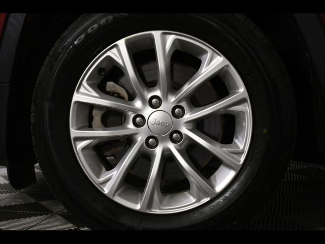 used 2019 Jeep Cherokee car, priced at $13,849