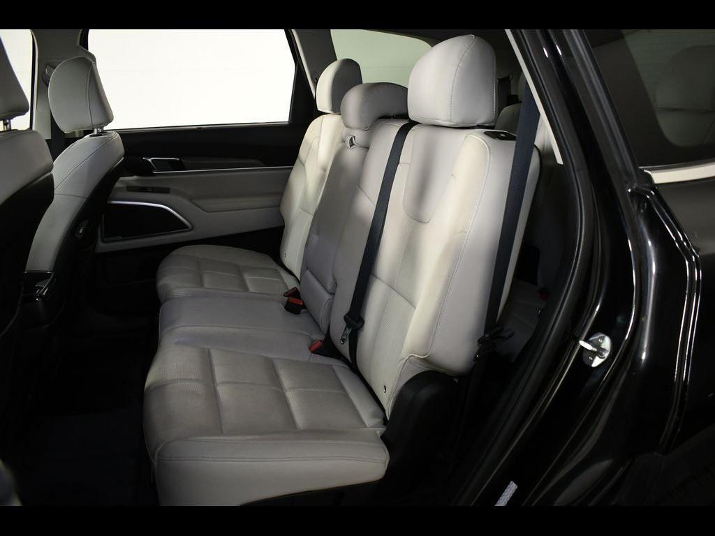 used 2022 Kia Telluride car, priced at $27,422