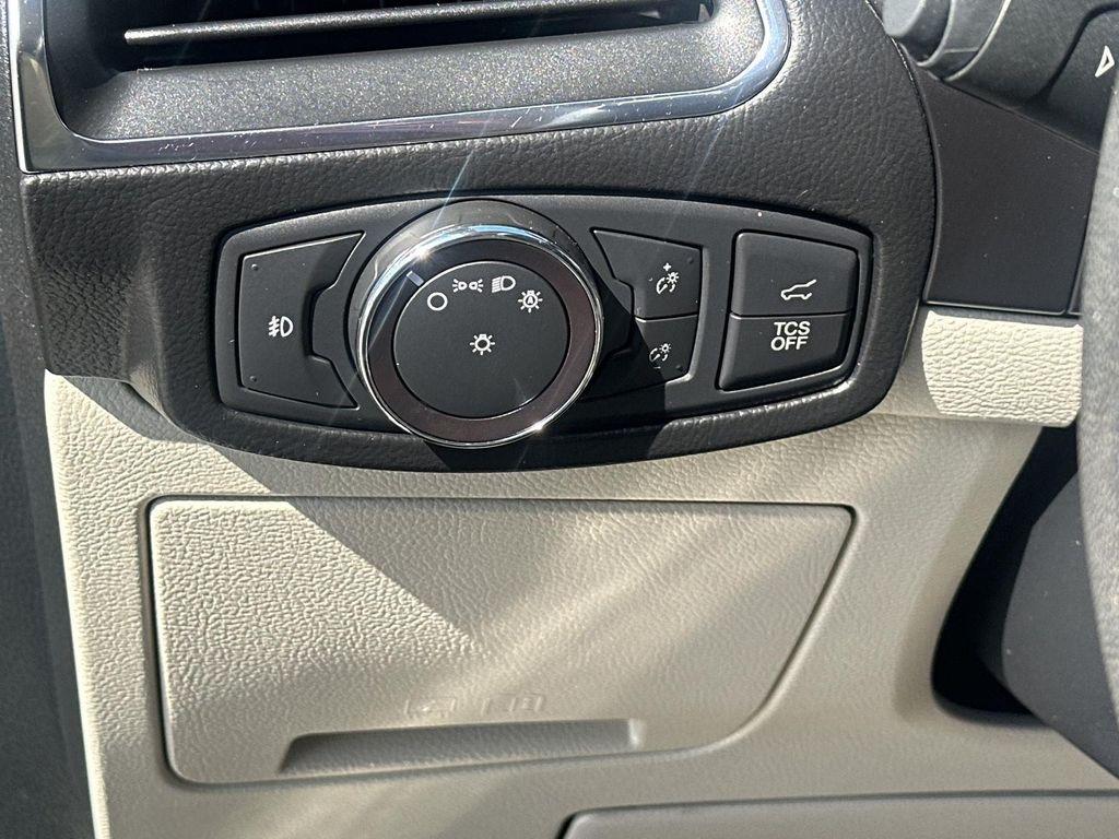 used 2019 Ford Edge car, priced at $18,498