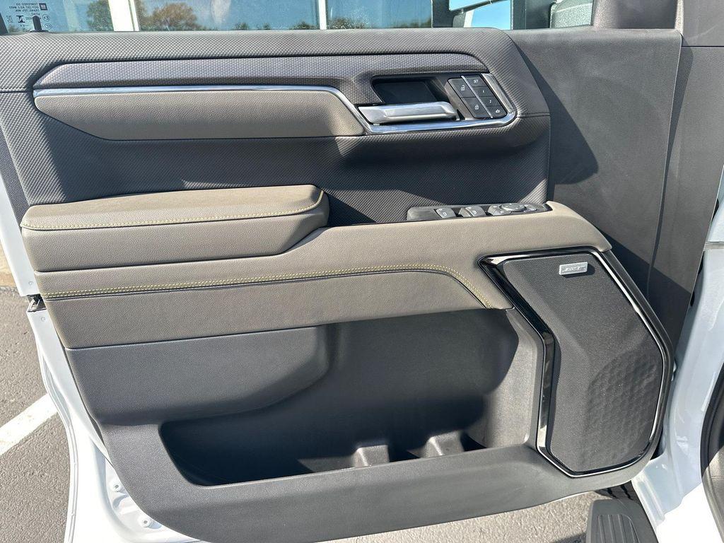 used 2024 Chevrolet Silverado 1500 car, priced at $60,998