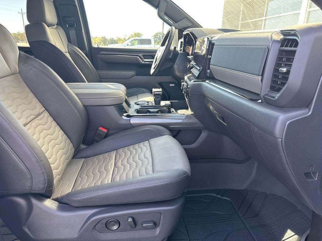 used 2024 Chevrolet Silverado 1500 car, priced at $60,998