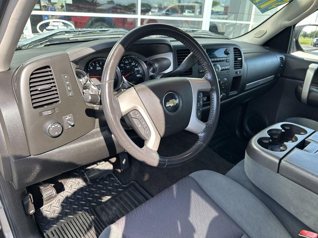 used 2009 Chevrolet Silverado 1500 car, priced at $14,998