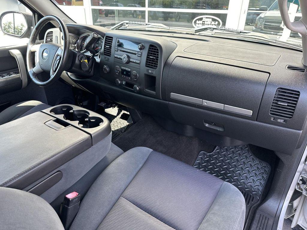 used 2009 Chevrolet Silverado 1500 car, priced at $14,998