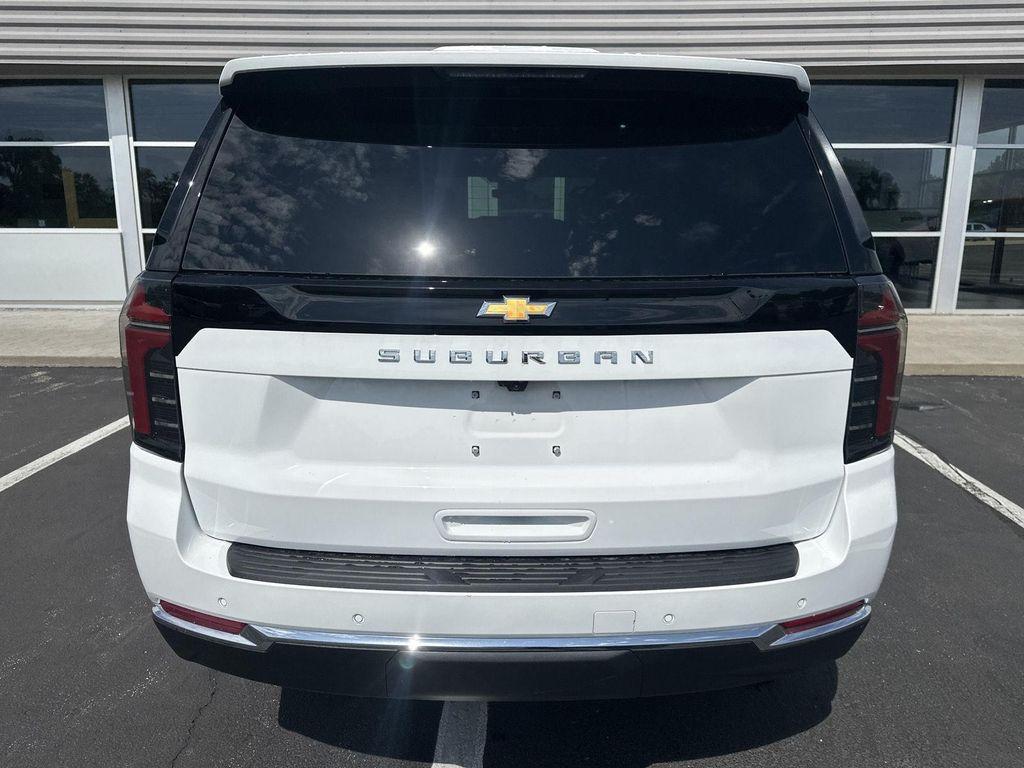 new 2025 Chevrolet Suburban car