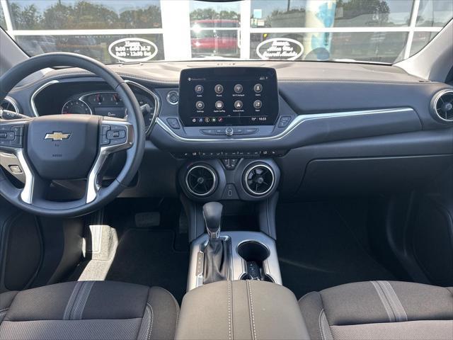 new 2025 Chevrolet Blazer car