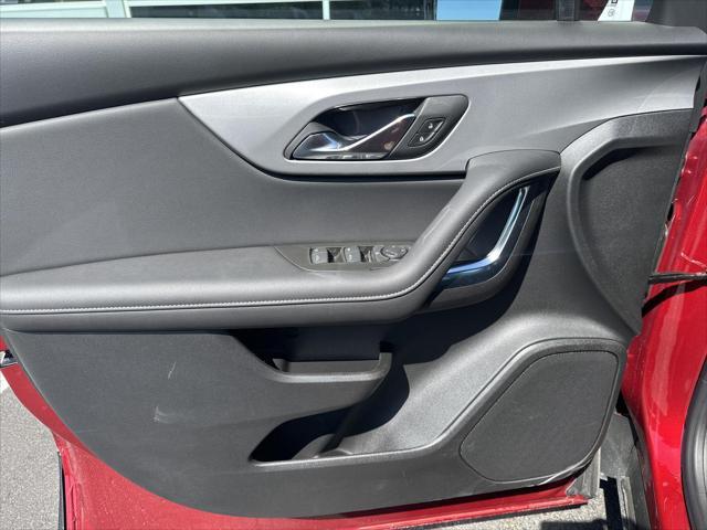 new 2025 Chevrolet Blazer car
