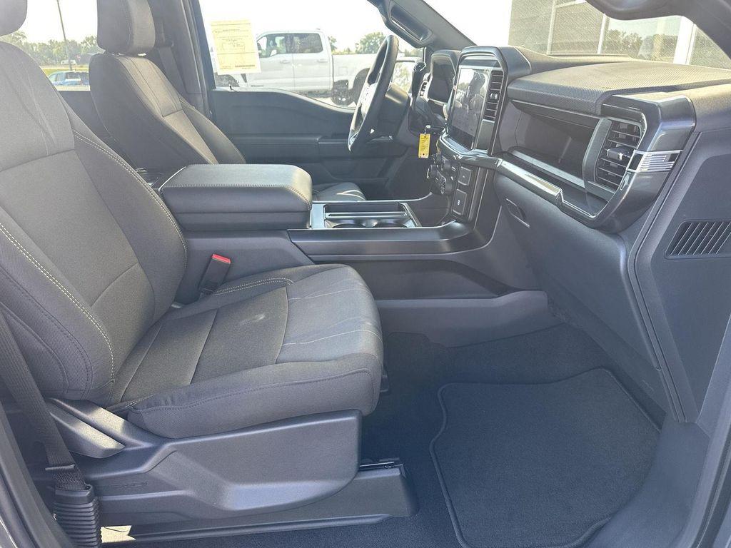 new 2025 Ford F-150 car, priced at $50,425