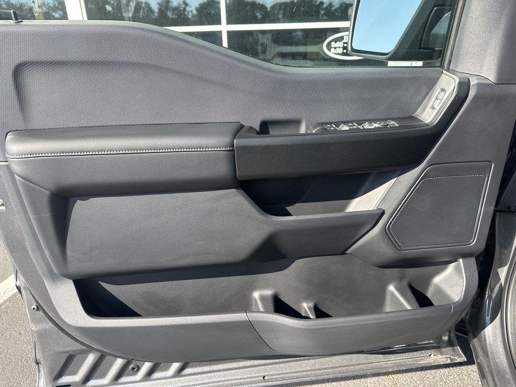 new 2025 Ford F-150 car, priced at $50,425