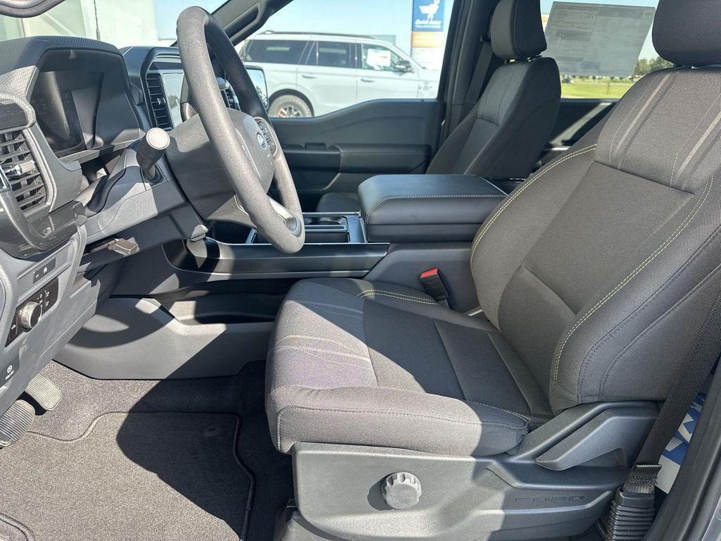 new 2025 Ford F-150 car, priced at $50,425