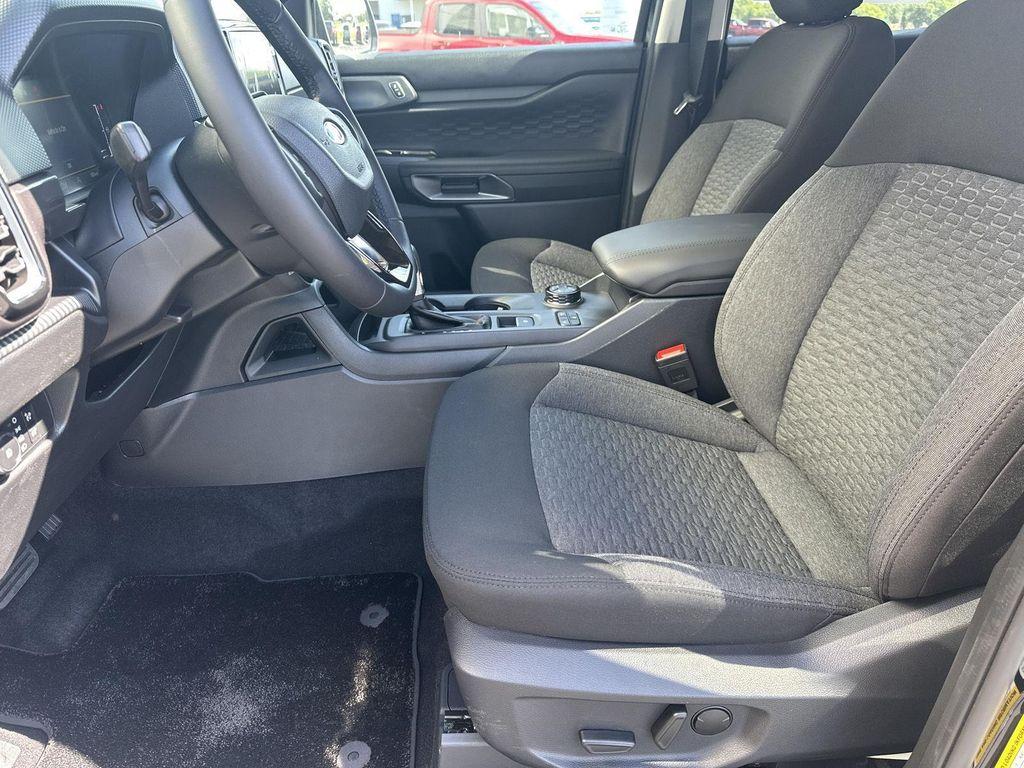 new 2025 Ford Ranger car, priced at $44,175