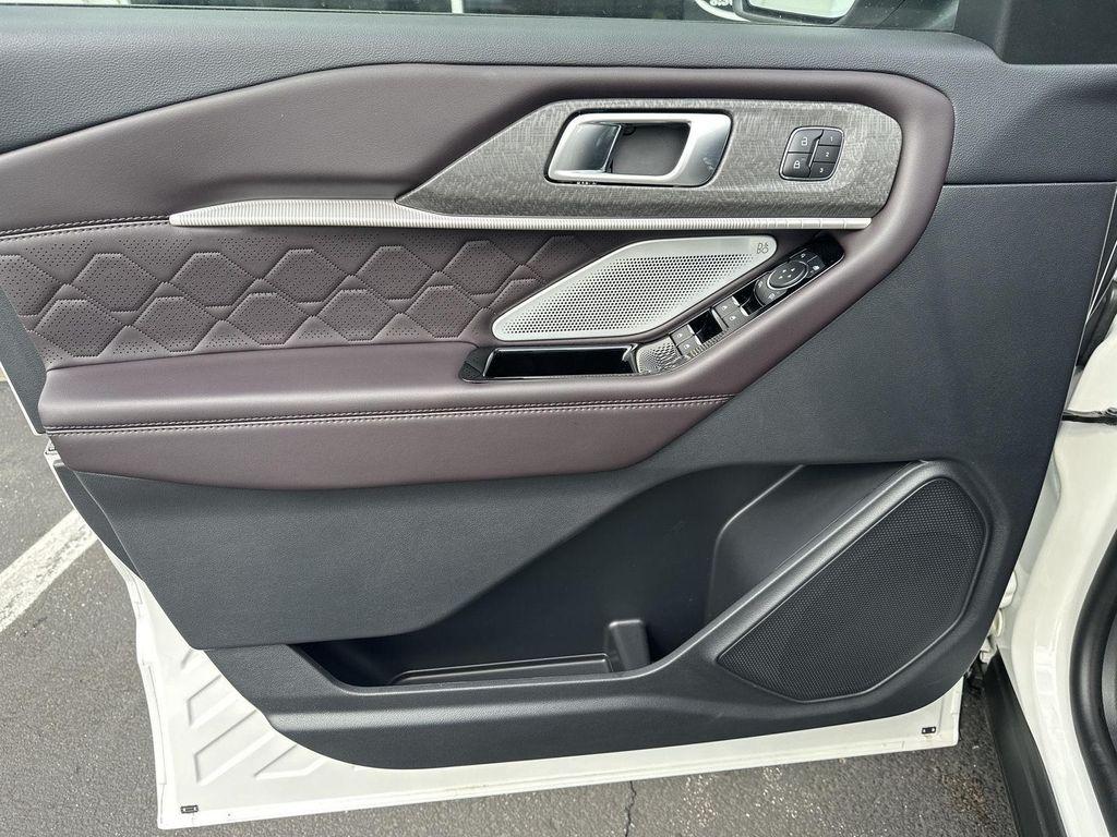 new 2025 Ford Explorer car, priced at $62,285