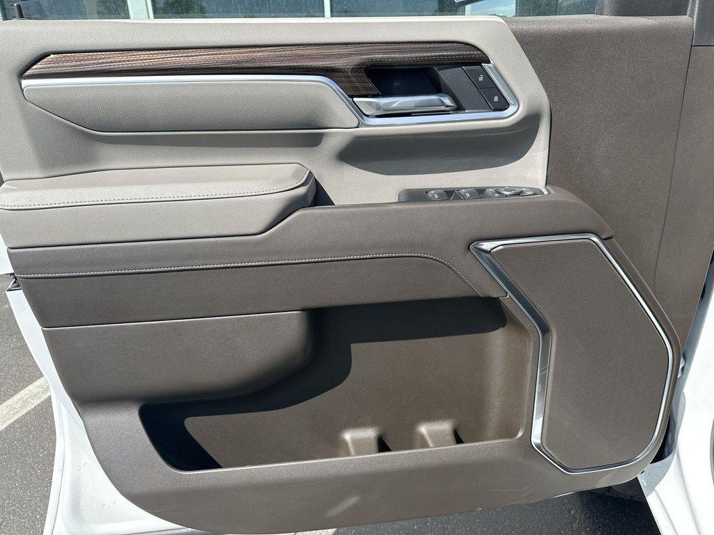 new 2025 Chevrolet Silverado 2500 car