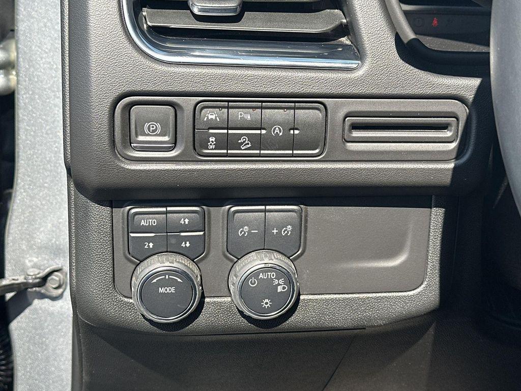 used 2024 Chevrolet Tahoe car, priced at $67,998