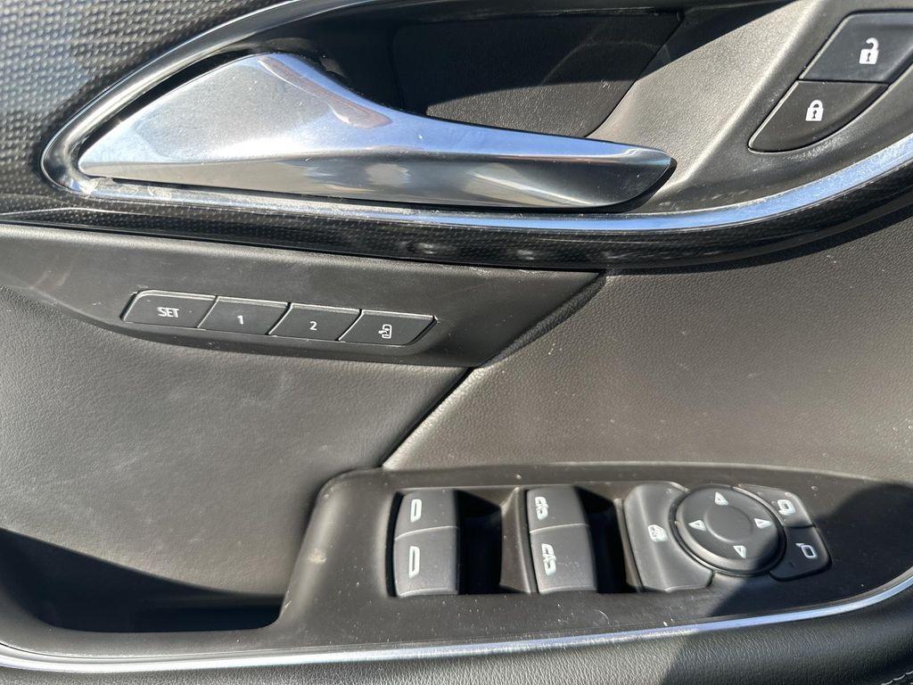 used 2021 Buick Envision car, priced at $17,998