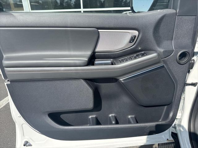 new 2025 Ford Expedition car, priced at $75,625