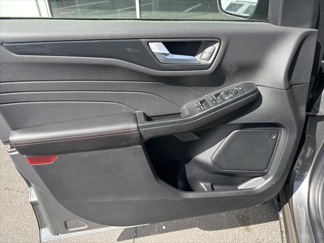 new 2025 Ford Escape car, priced at $33,470