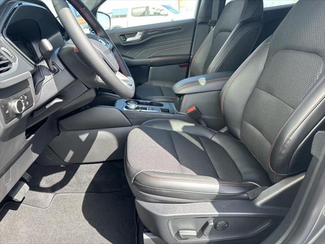 new 2025 Ford Escape car, priced at $33,470