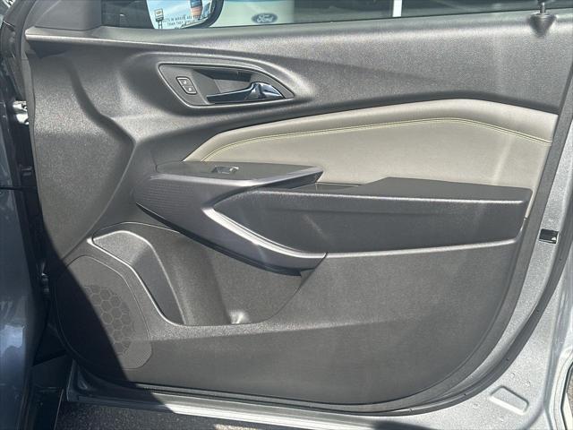 new 2025 Chevrolet Trax car