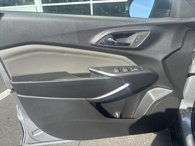 new 2025 Chevrolet Trax car