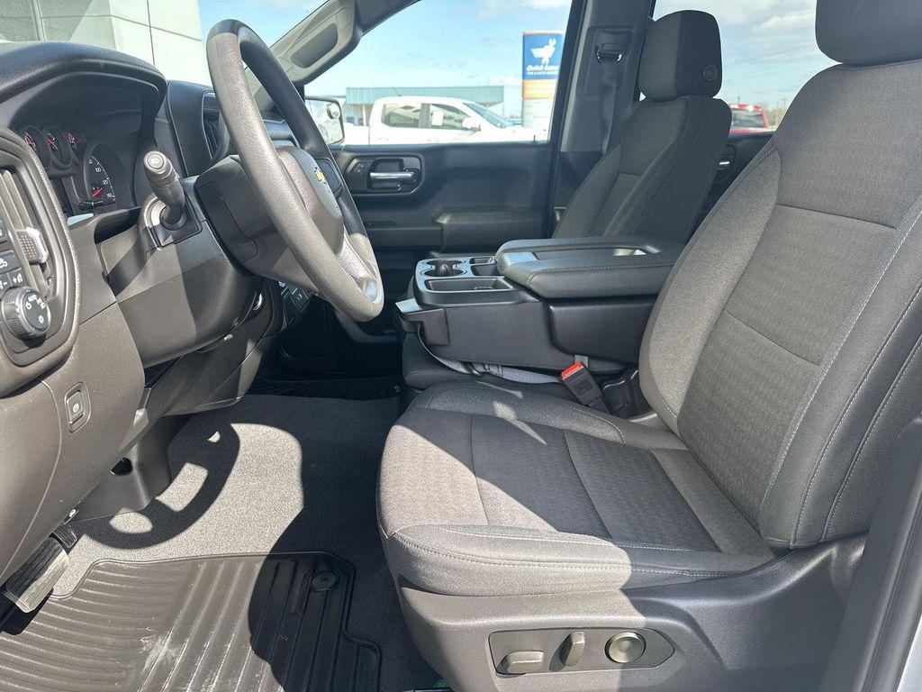 used 2024 Chevrolet Silverado 1500 car, priced at $39,998