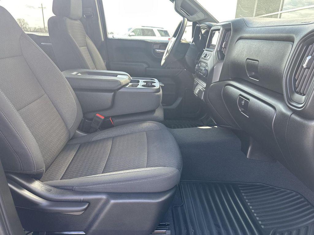 used 2024 Chevrolet Silverado 1500 car, priced at $39,998