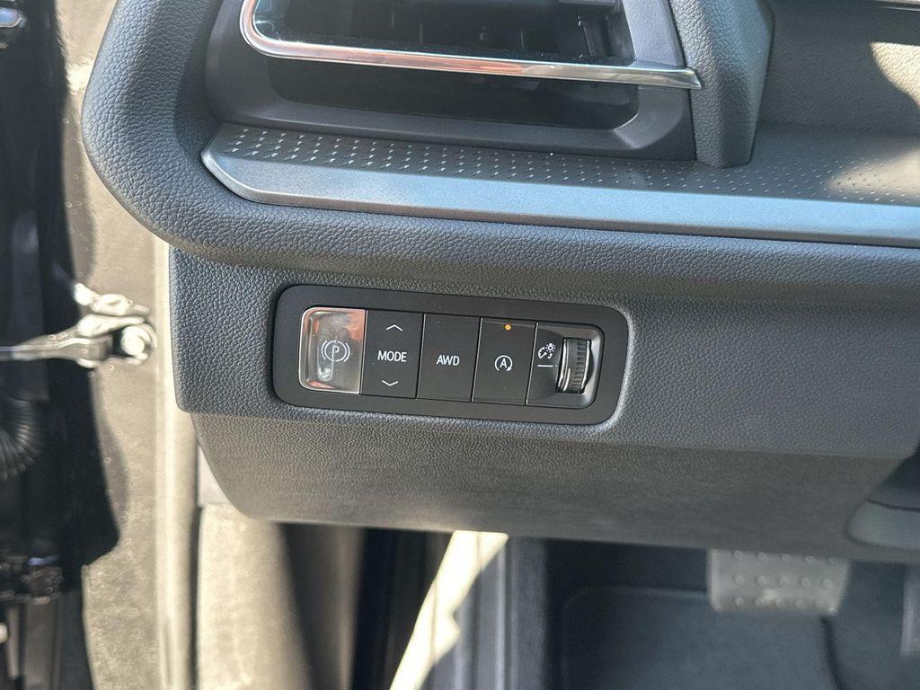 new 2026 Chevrolet Traverse car, priced at $46,920