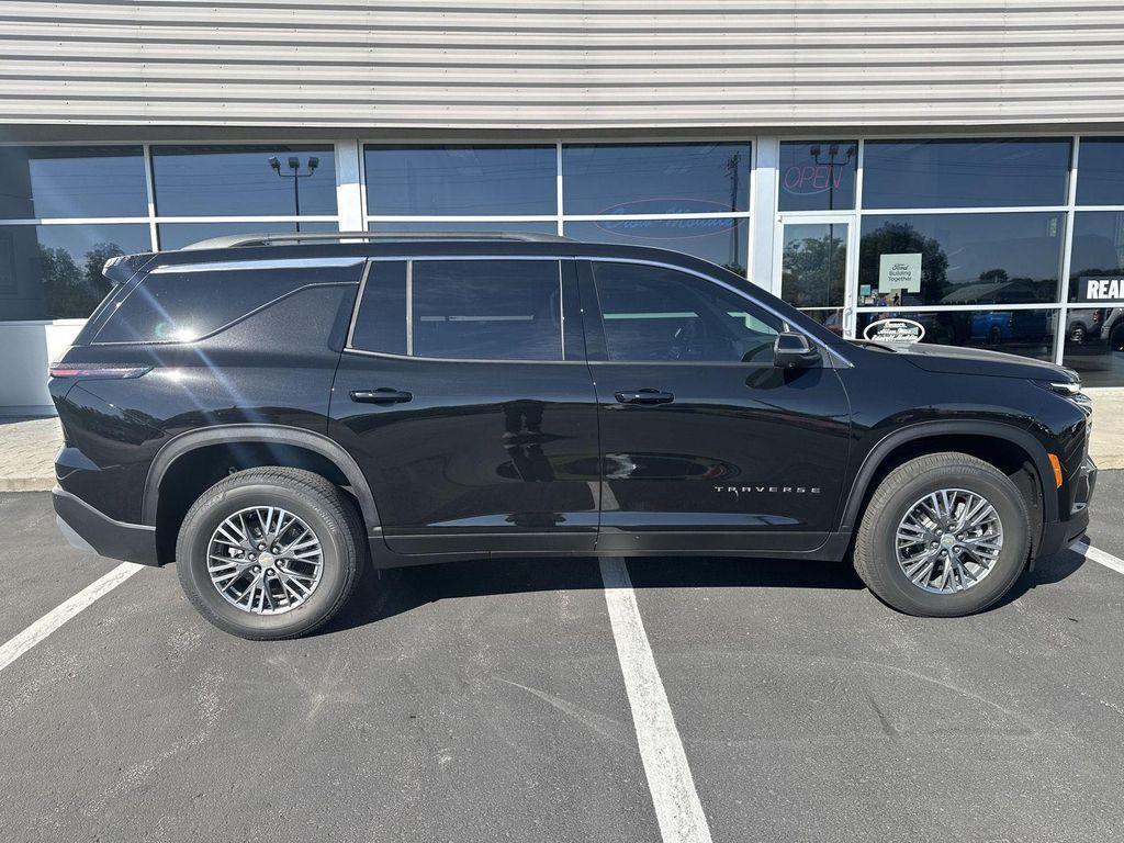 new 2026 Chevrolet Traverse car, priced at $46,920
