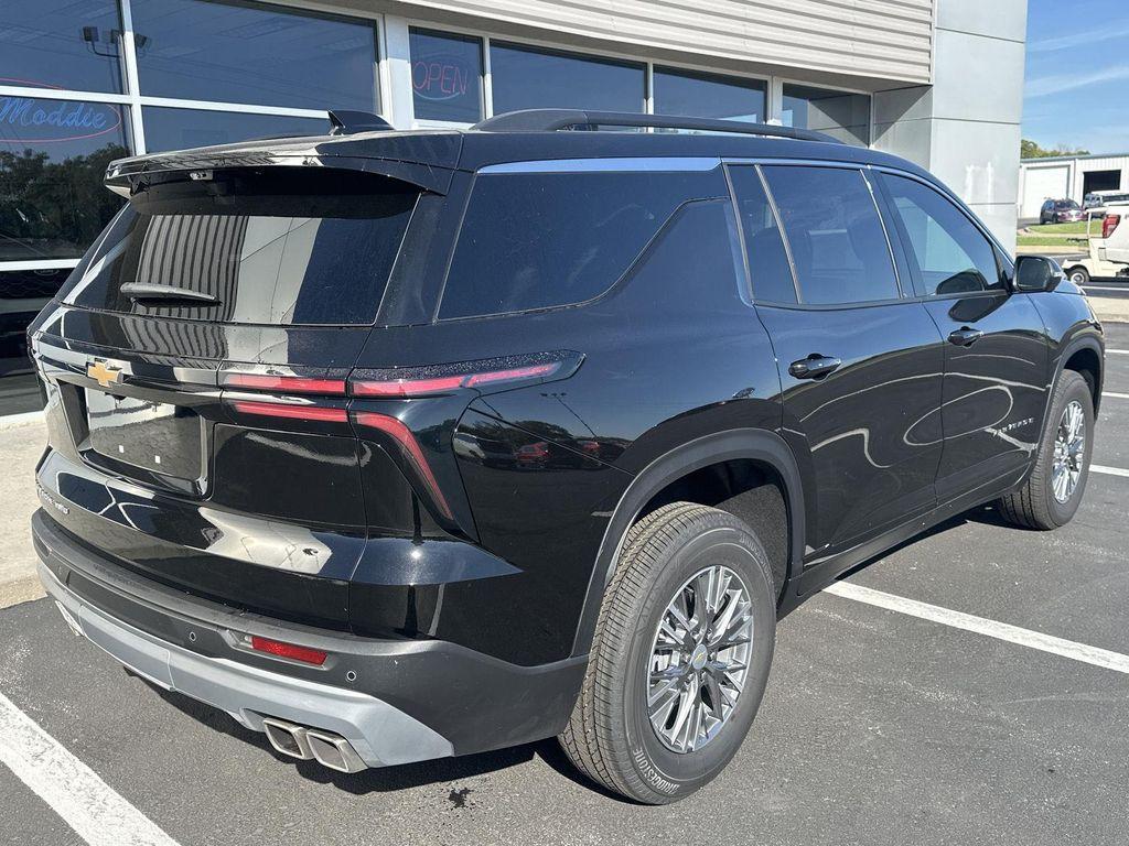 new 2026 Chevrolet Traverse car, priced at $46,920