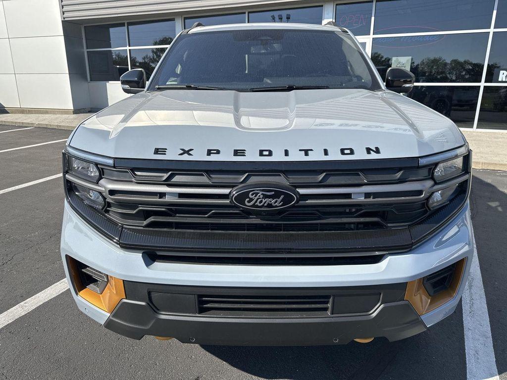 new 2025 Ford Expedition car, priced at $85,950